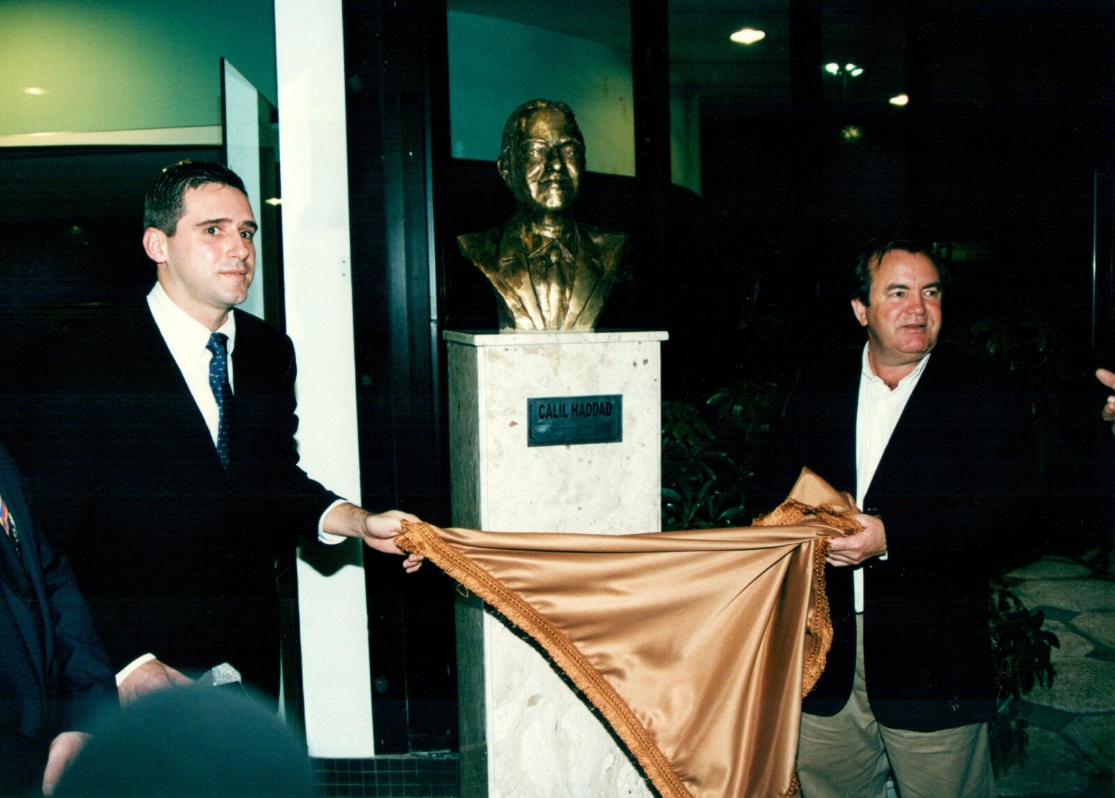 Inauguração do busto de Calil Haddad - 2001