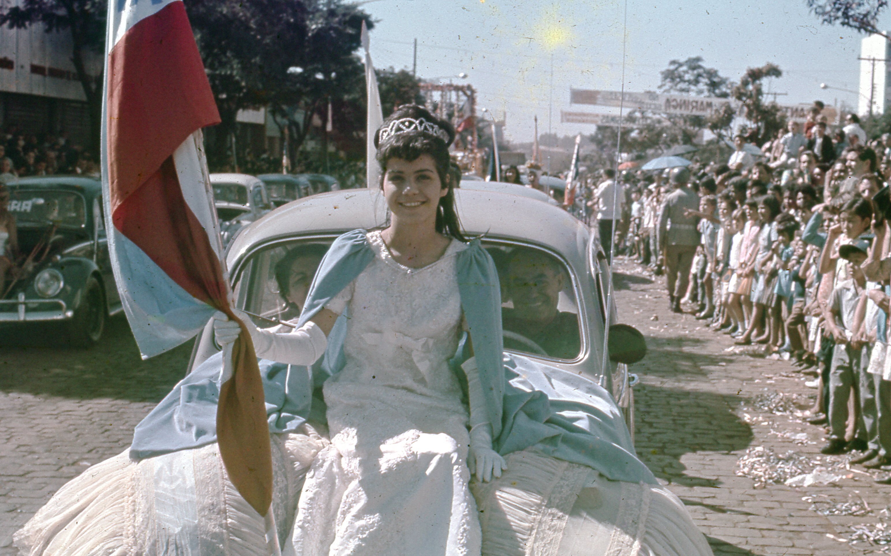 Desfile de Fuscas no aniversário de Maringá - 1967