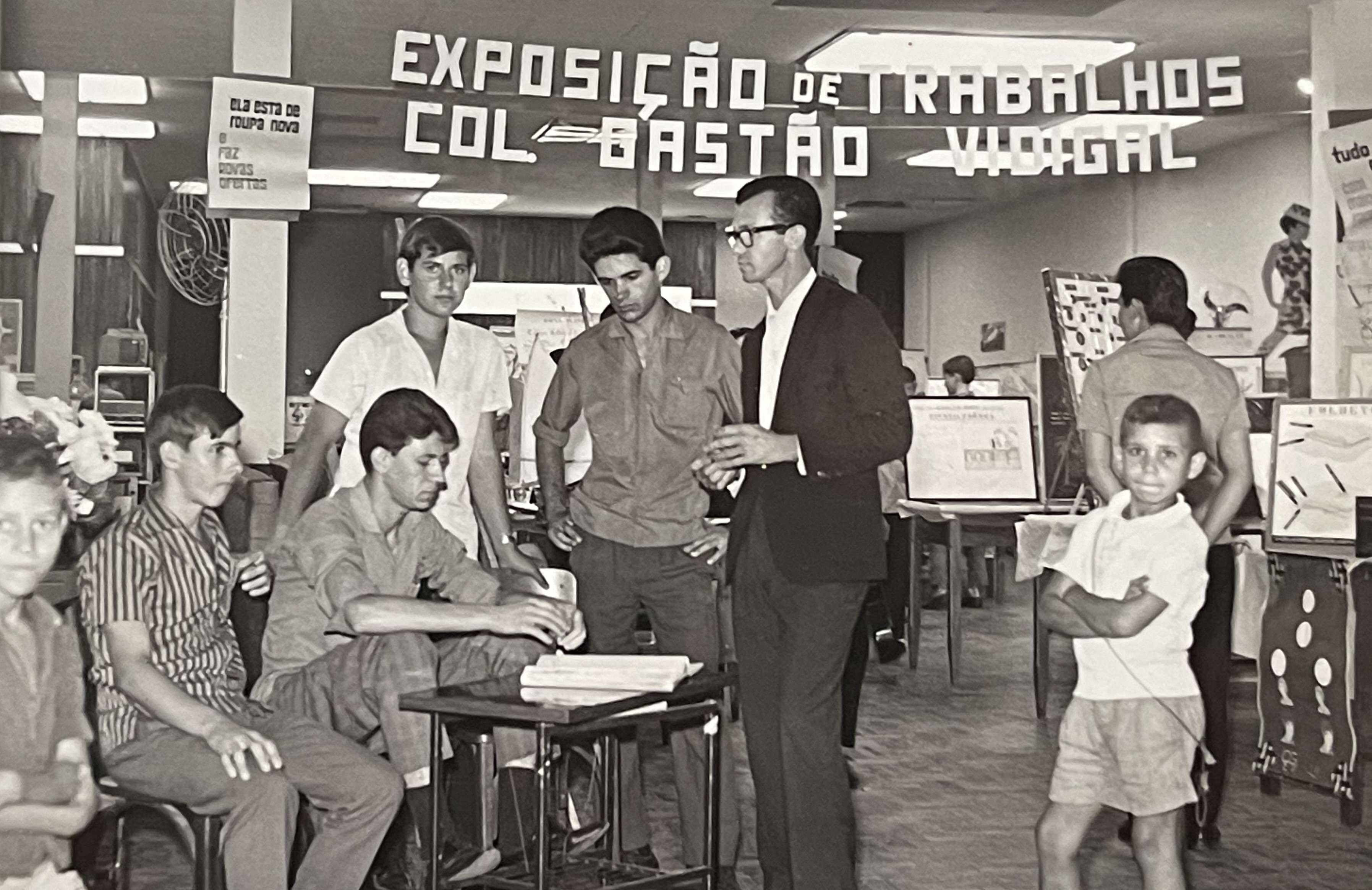 Exposição de trabalhos do Gastão Vidigal - Anos 1960