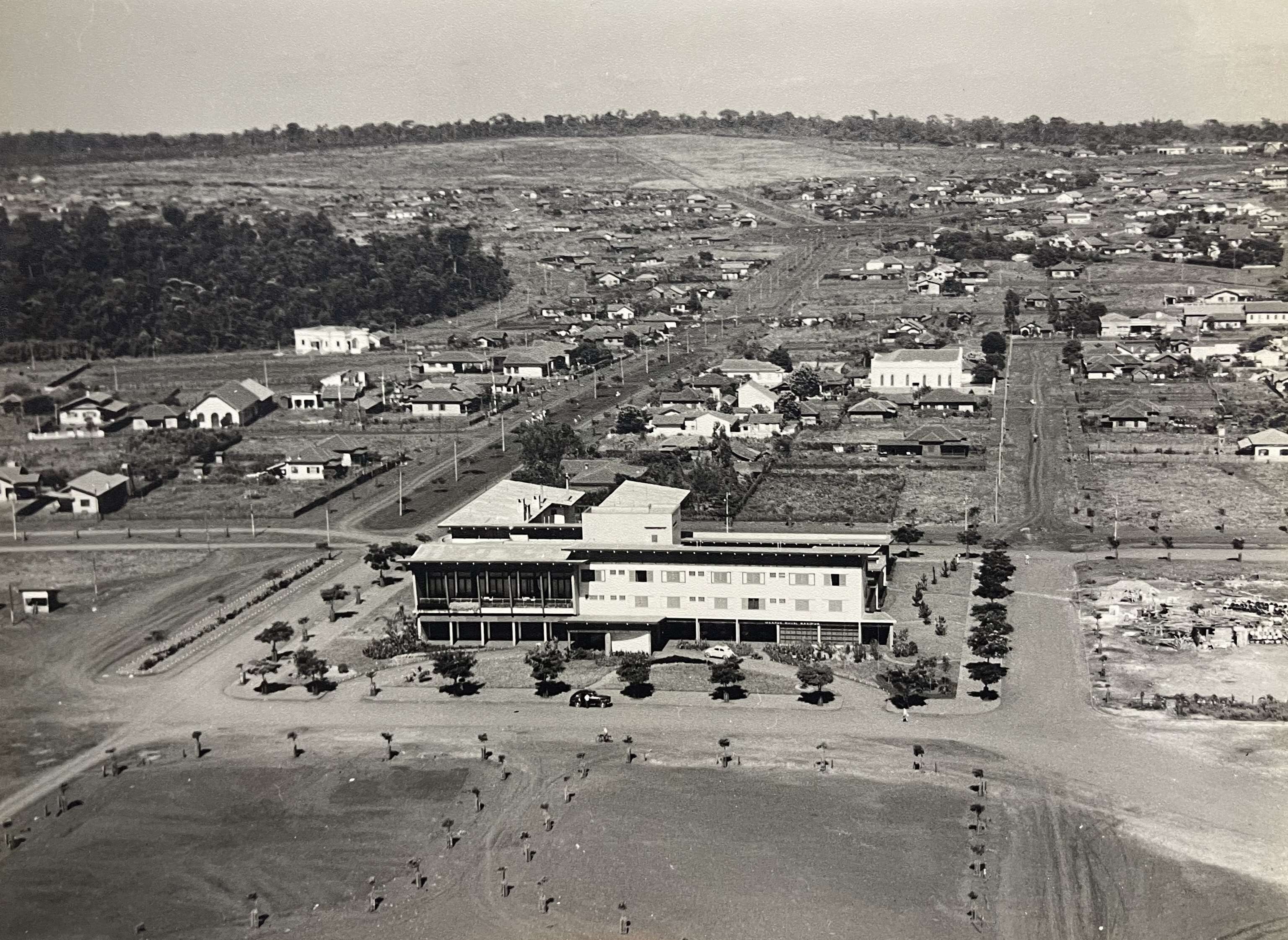 Grande Hotel Maringá e região central - Final dos anos 1950