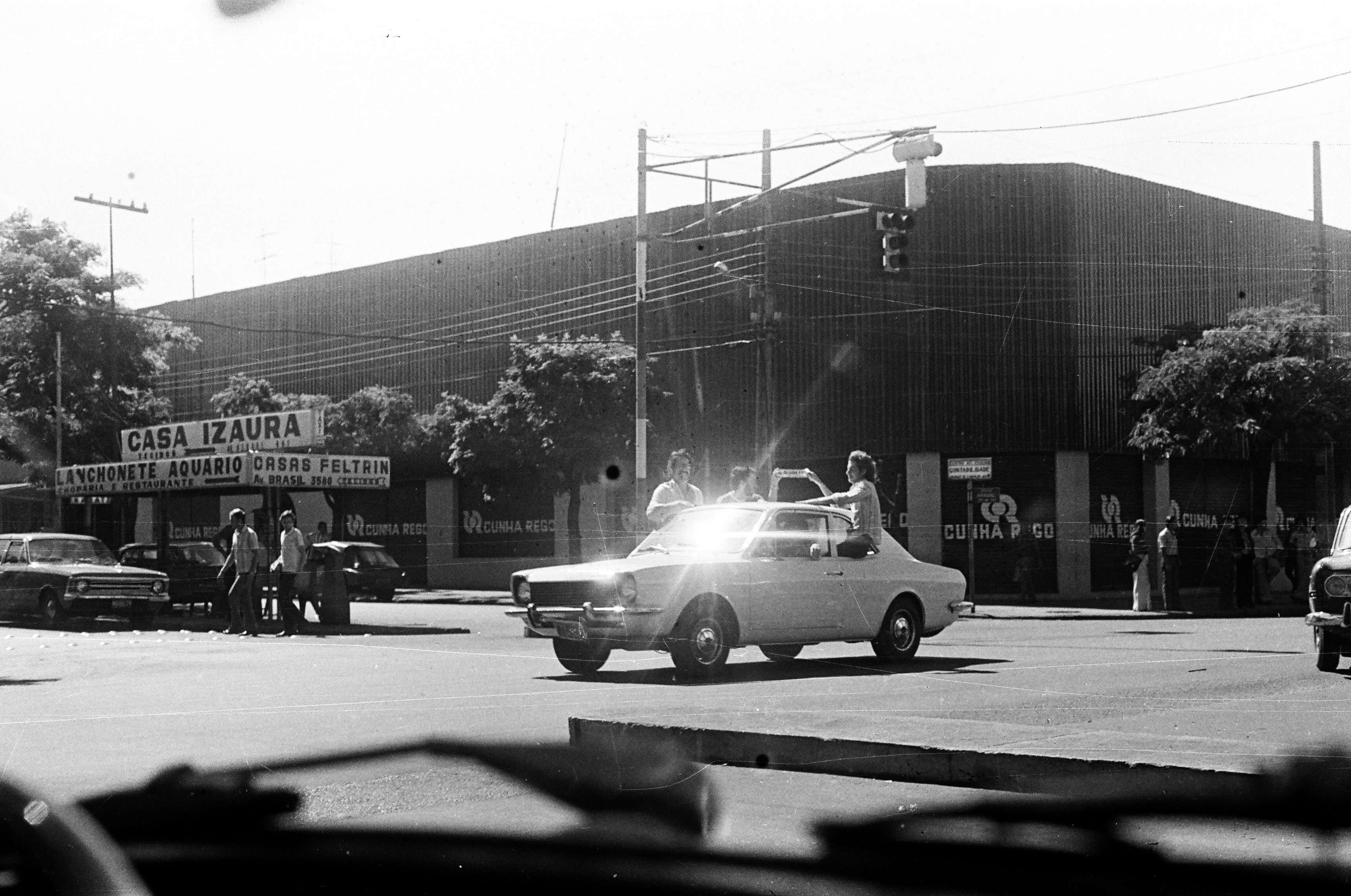 Esquina da Tecidos Cunha Rego - 1976