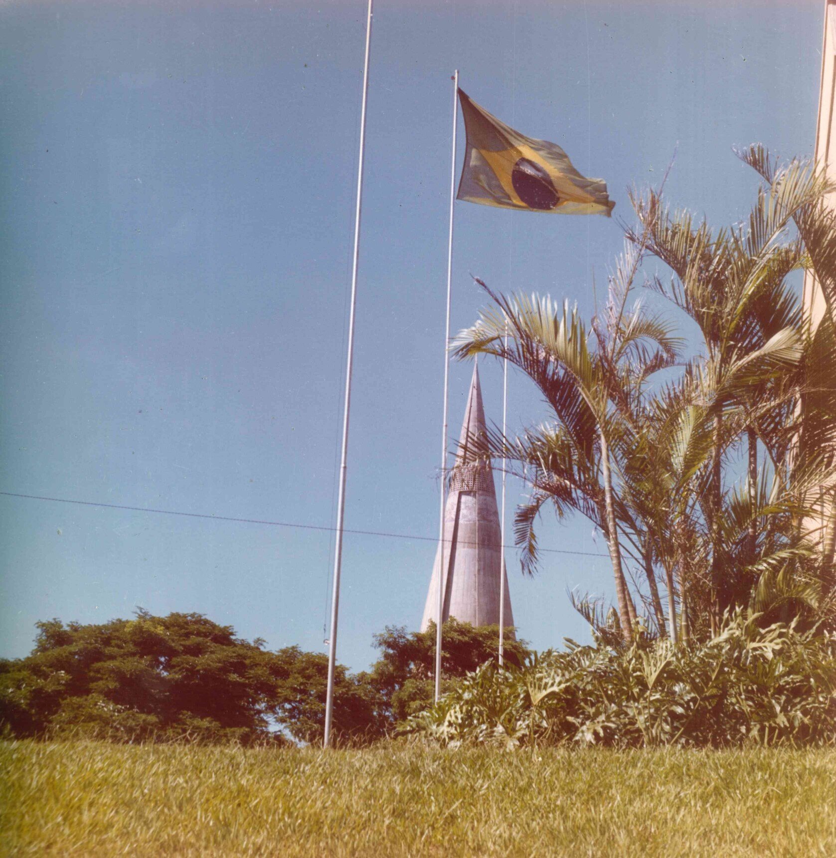 Pavilhão Nacional e a Catedral - Anos 1970